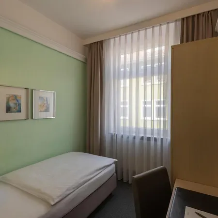 Aspire Victory Hotel 3*